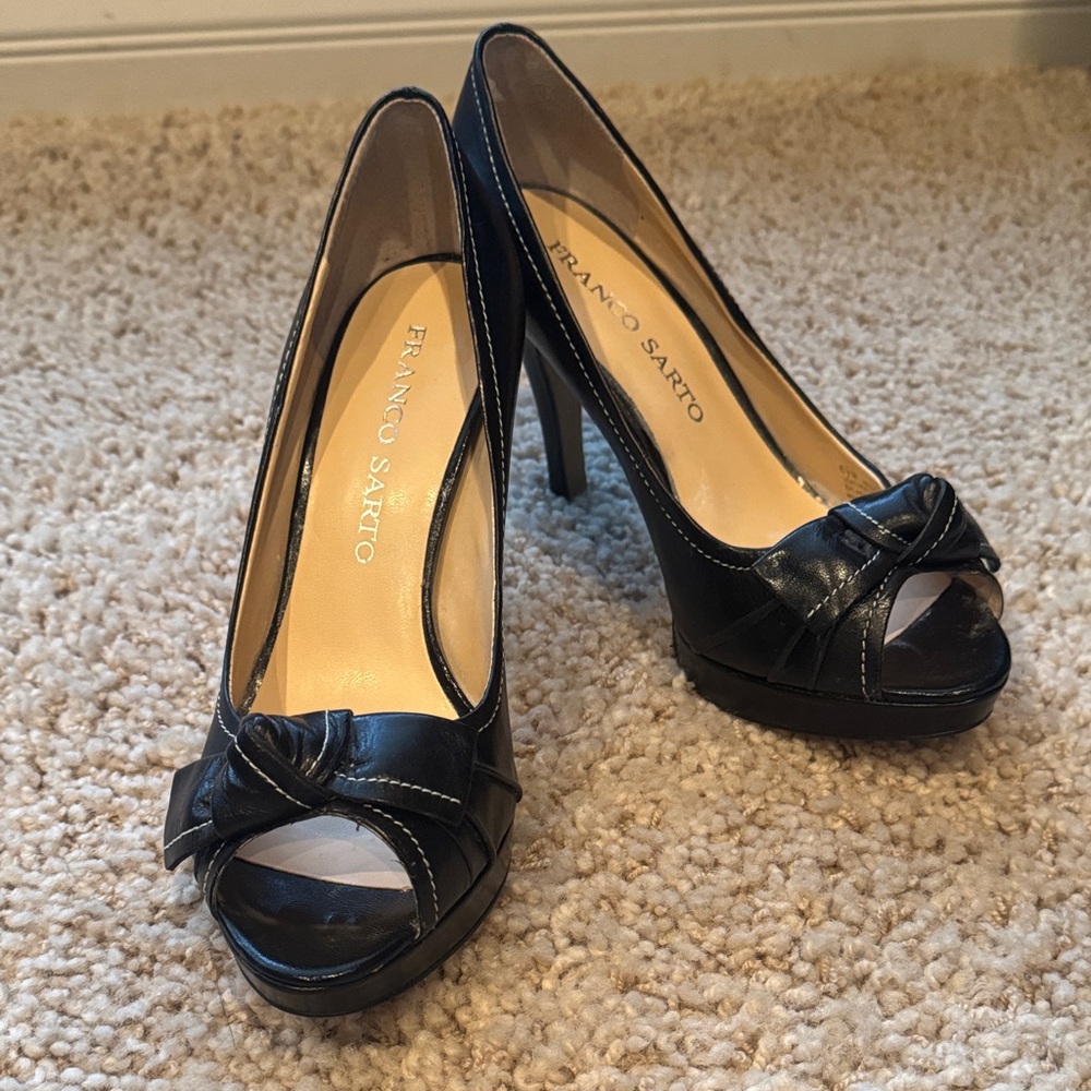 Franco Sarto Black Bow Peep Toe Heels